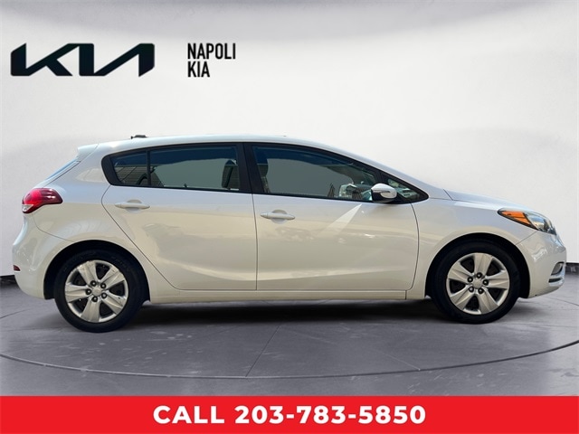 Used 2016 Kia Forte5 LX with VIN KNAFK5A87G5572716 for sale in Milford, CT