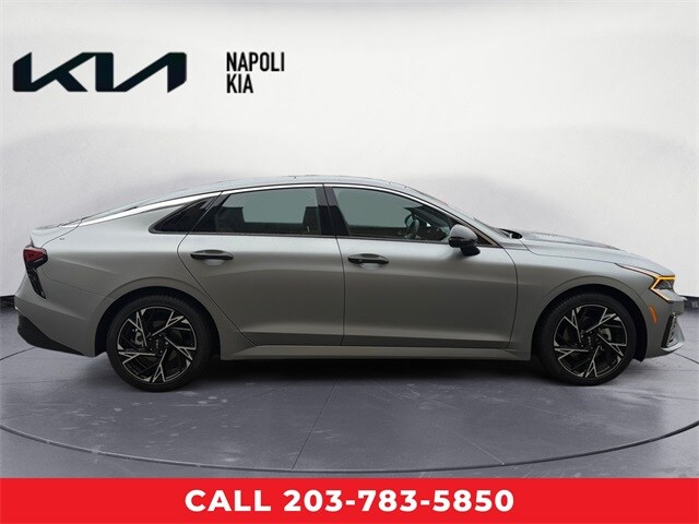 2025 Kia K5 GT-Line photo 2