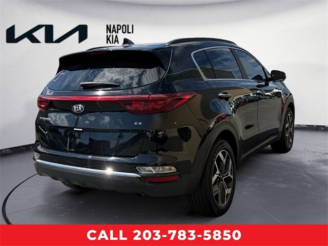 2022 Kia Sportage EX photo 3