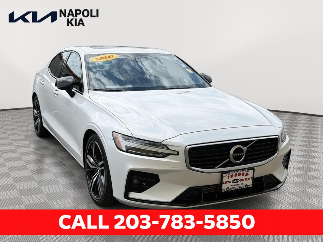 2019 Volvo S60 T6 R-Design AWD's photo