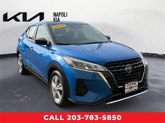 2021 Nissan Kicks S's photo