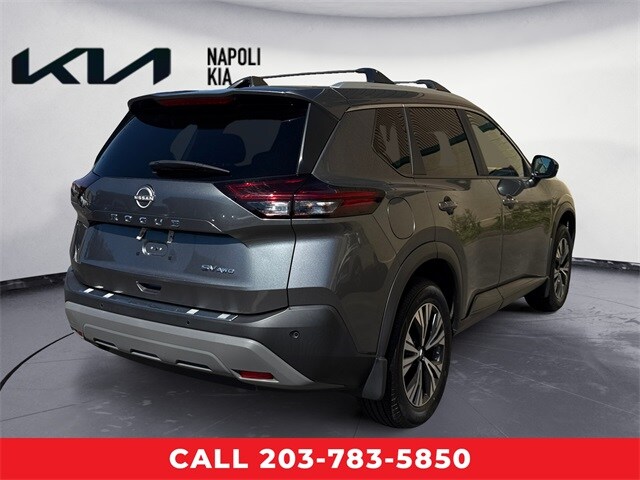 2023 Nissan Rogue SV photo 3