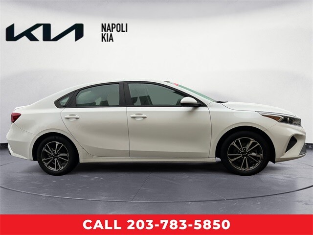 Used 2022 Kia FORTE LXS with VIN 3KPF24AD9NE432386 for sale in Milford, CT