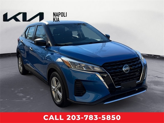 2021 Nissan Kicks S's photo