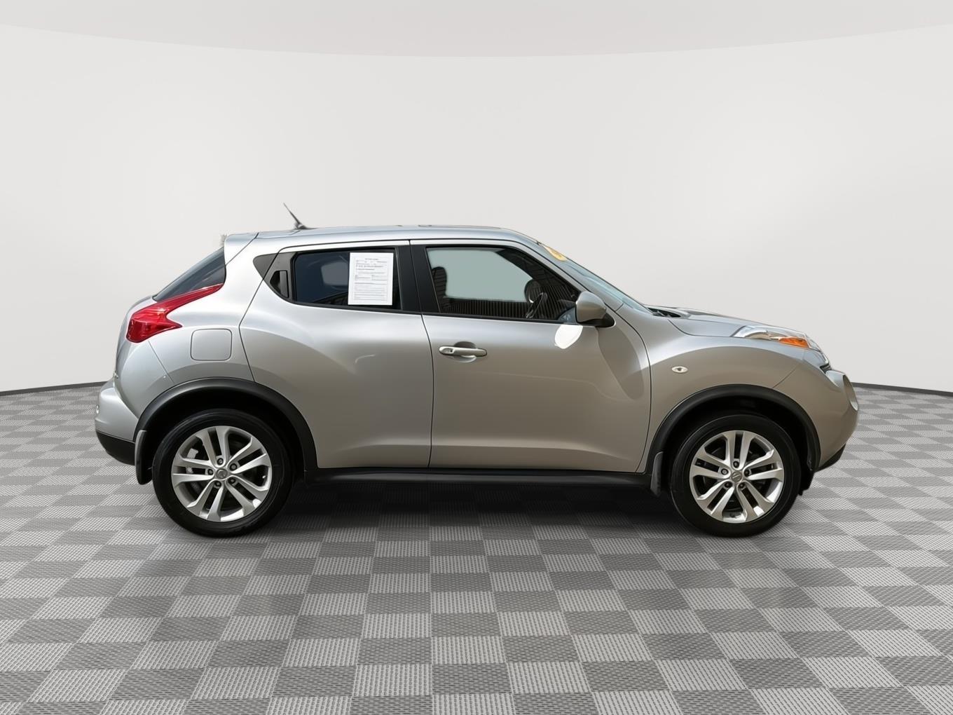 Used 2011 Nissan JUKE SV with VIN JN8AF5MV9BT005211 for sale in Milford, CT