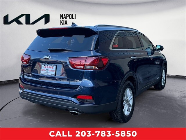 2019 Kia Sorento LX photo 3