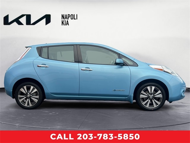 Used 2015 Nissan LEAF SV with VIN 1N4AZ0CP2FC322705 for sale in Milford, CT