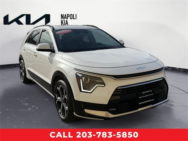 2023 Kia Niro EX Touring's photo