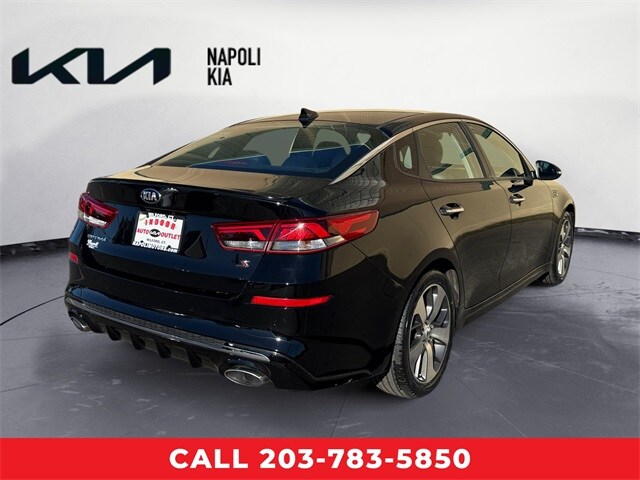 2019 Kia Optima S photo 3