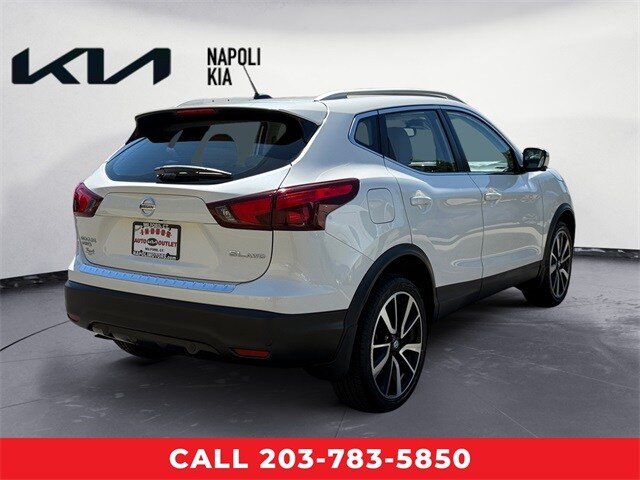 2019 Nissan Rogue Sport SL photo 3