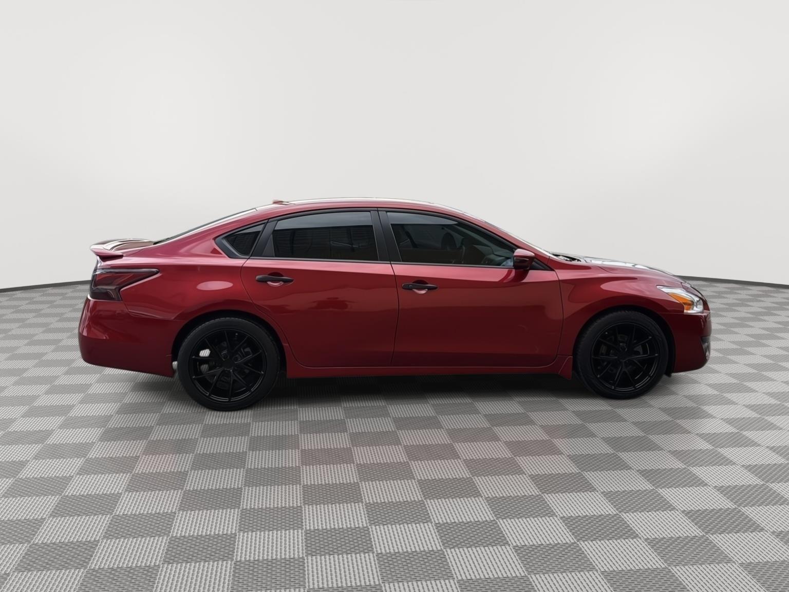 Used 2015 Nissan Altima S with VIN 1N4BL3AP3FC101379 for sale in Milford, CT
