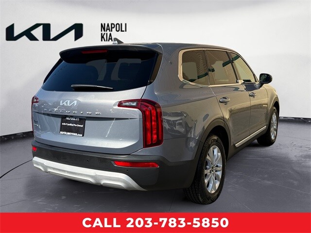 2022 Kia Telluride LX photo 3
