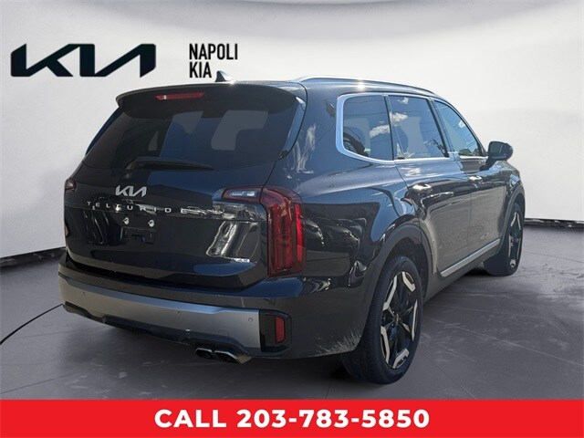 2025 Kia Telluride S photo 3