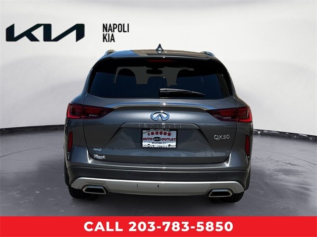 2022 Infiniti QX50 Luxe photo 4