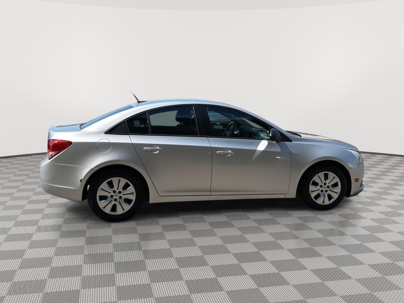 Used 2014 Chevrolet Cruze LS with VIN 1G1PA5SG4E7261304 for sale in Milford, CT