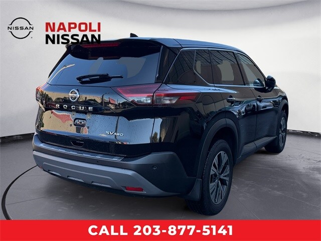 2021 Nissan Rogue SV photo 3