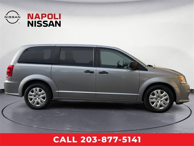 2019 Dodge Grand Caravan SE photo 2
