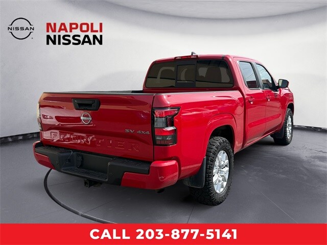 2022 Nissan Frontier SV photo 2