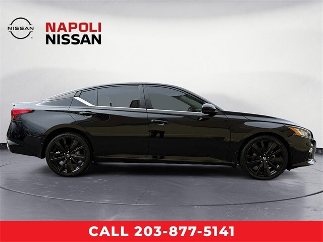 Used 2022 Nissan Altima SR with VIN 1N4BL4CW9NN359192 for sale in Milford, CT