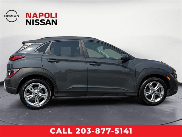 2023 Hyundai Kona SEL photo 2