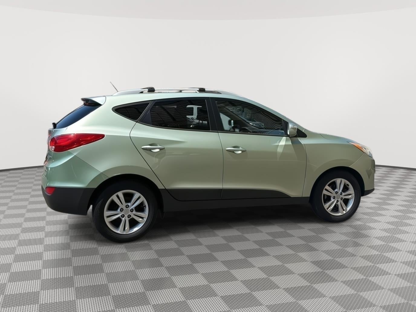 Used 2012 Hyundai Tucson GLS with VIN KM8JUCAC4CU418296 for sale in Milford, CT