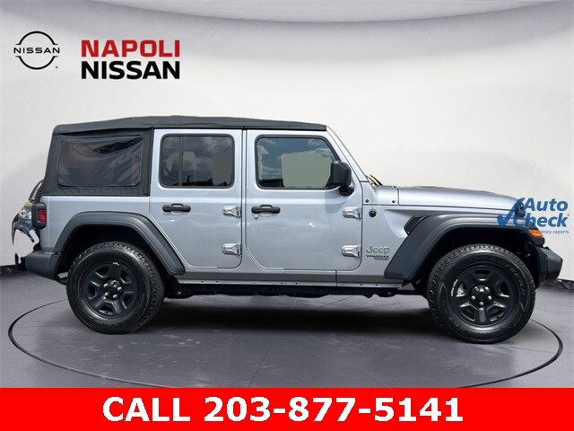 2018 Jeep Wrangler Unlimited Sport photo 2