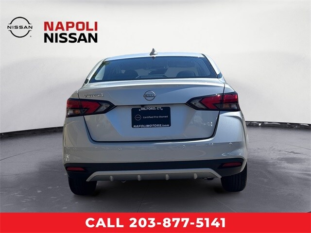 2025 Nissan Versa 1.6 SV photo 4
