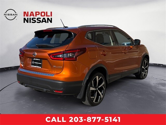 2022 Nissan Rogue Sport SL photo 3