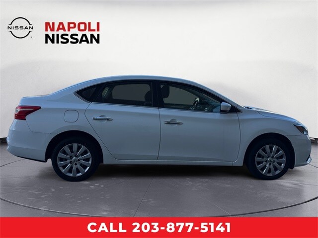 2019 Nissan Sentra S photo 2