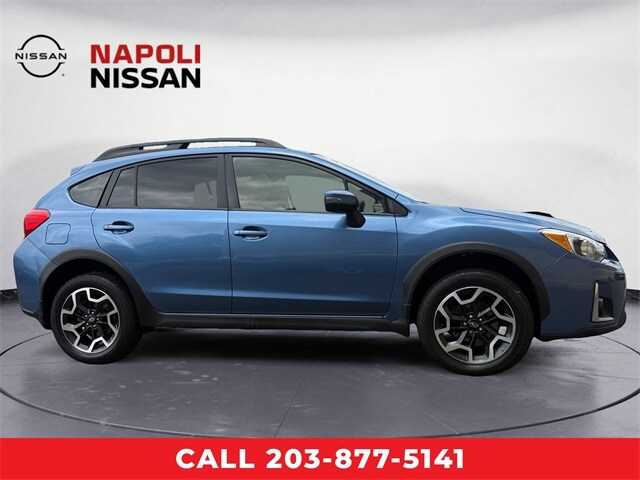 2016 Subaru Crosstrek 2.0i Limited photo 2