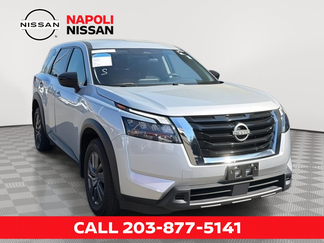 2023 Nissan Pathfinder S 4WD's photo