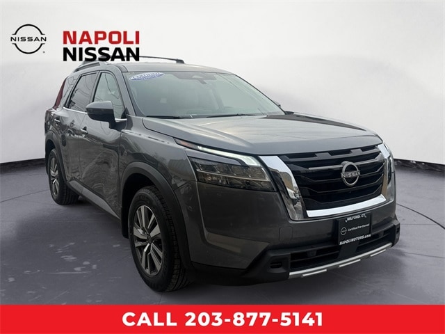 2023 Nissan Pathfinder SL