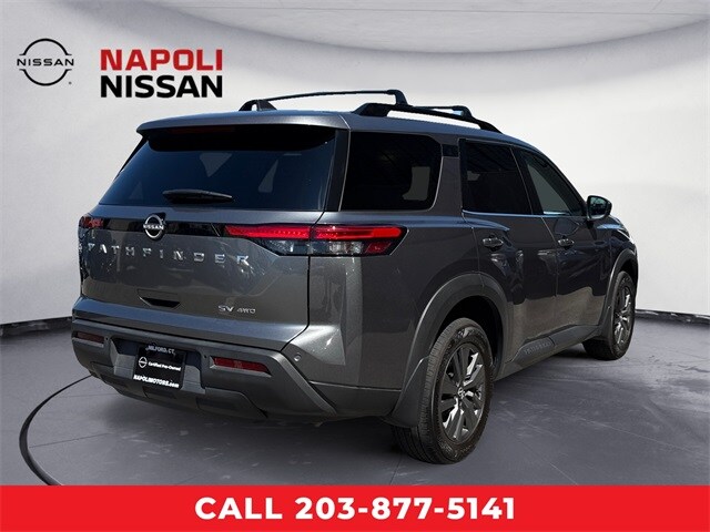 2024 Nissan Pathfinder SV photo 3