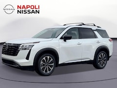 2026 Nissan Pathfinder Platinum SUV