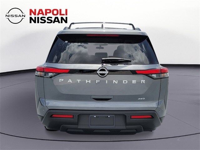 2025 Nissan Pathfinder SV photo 4