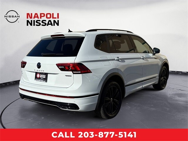 2022 Volkswagen Tiguan SE R-Line Black photo 3