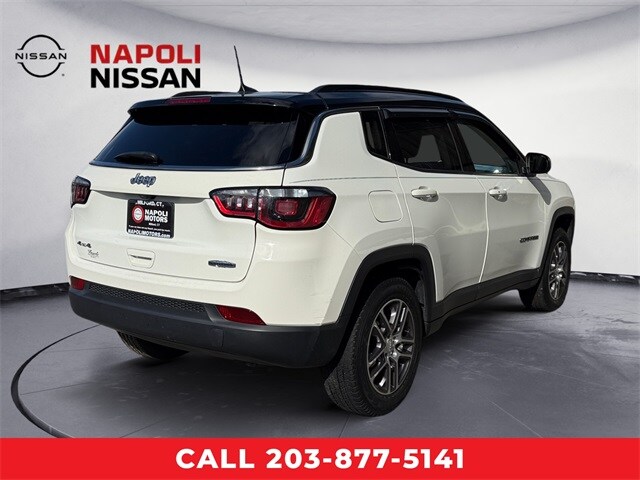 2020 Jeep Compass Latitude photo 3
