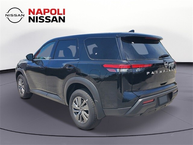 2025 Nissan Pathfinder S photo 3