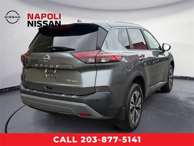 2023 Nissan Rogue SV photo 3