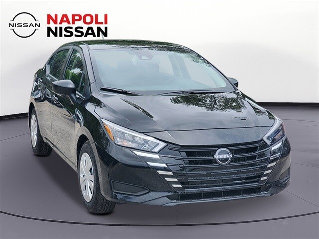 2025 Nissan Versa 1.6 S photo 2