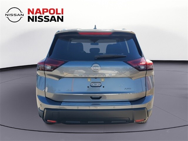 2026 Nissan Rogue SV photo 2