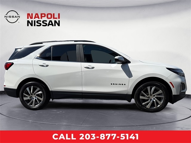 Used 2022 Chevrolet Equinox LT with VIN 3GNAXUEV2NL291792 for sale in Milford, CT