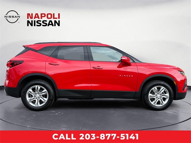 2022 Chevrolet Blazer 2LT photo 2