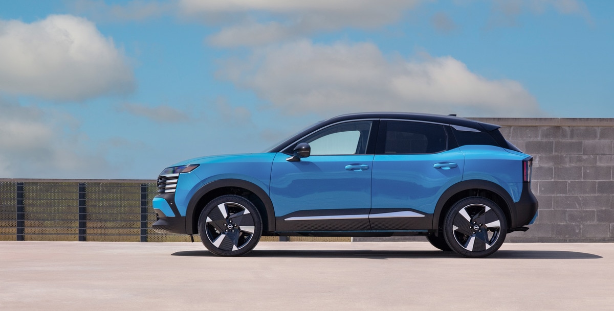 2024%20Nissan%20Kicks_Blue-9.jpg
