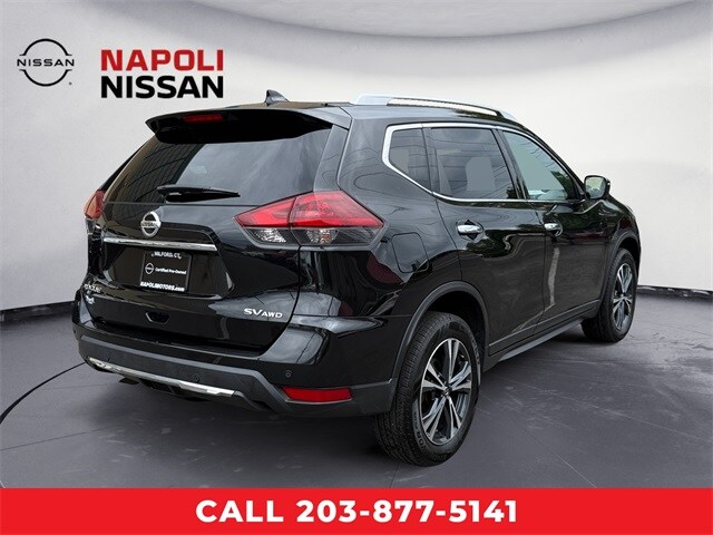 2020 Nissan Rogue SV photo 3