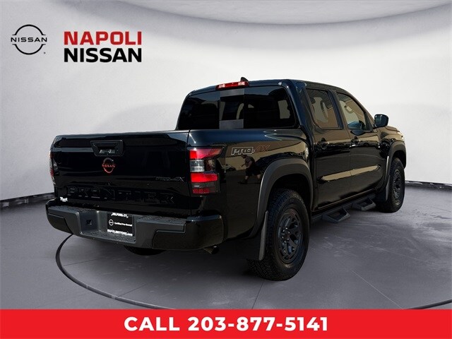 2024 Nissan Frontier PRO-4X photo 2