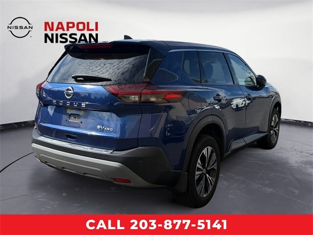 2021 Nissan Rogue SV photo 3