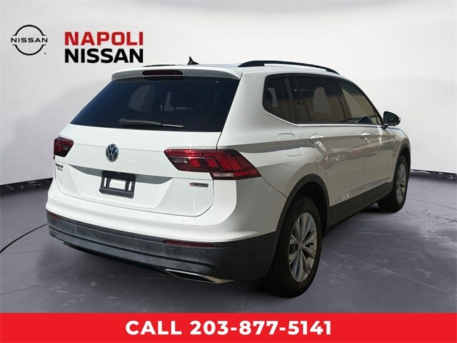 2020 Volkswagen Tiguan S photo 2