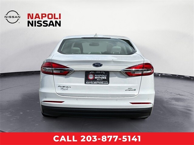 2019 Ford Fusion Hybrid SE photo 4