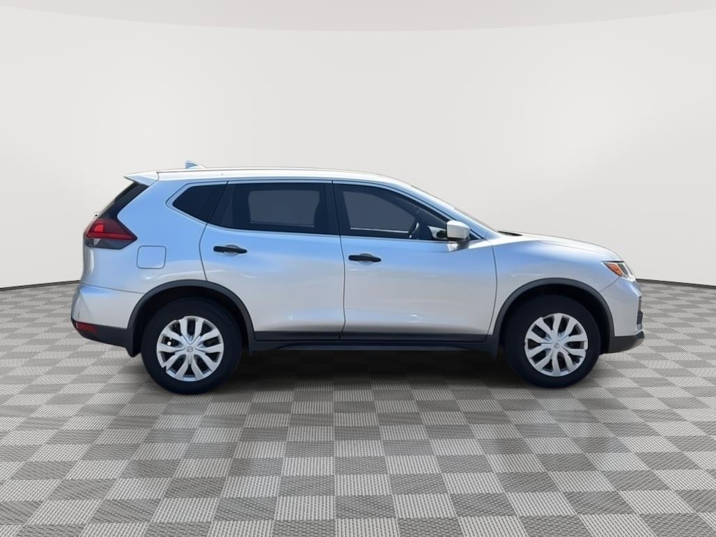 Used 2019 Nissan Rogue S SUV